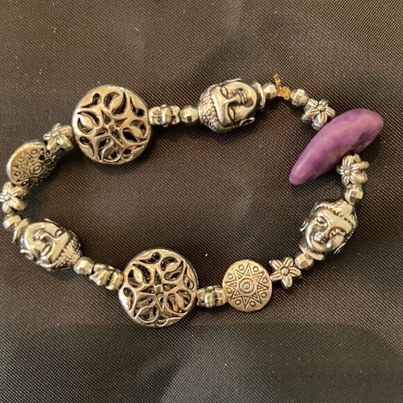 NWT Angela Designs 3 handmade amethyst & silver color beaded stretchy bracelets - Picture 7 of 8